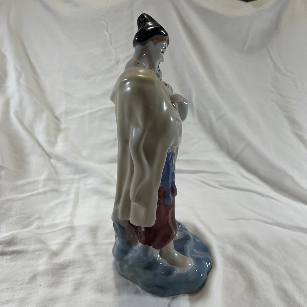 Polonne Ukrainian Porcelain Figurine Folk Couple USSR 1950s Small Chips - Picture 2 of 10